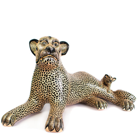 Large Jaguar Mother with Cub on Her Tail, Chiapas Pottery